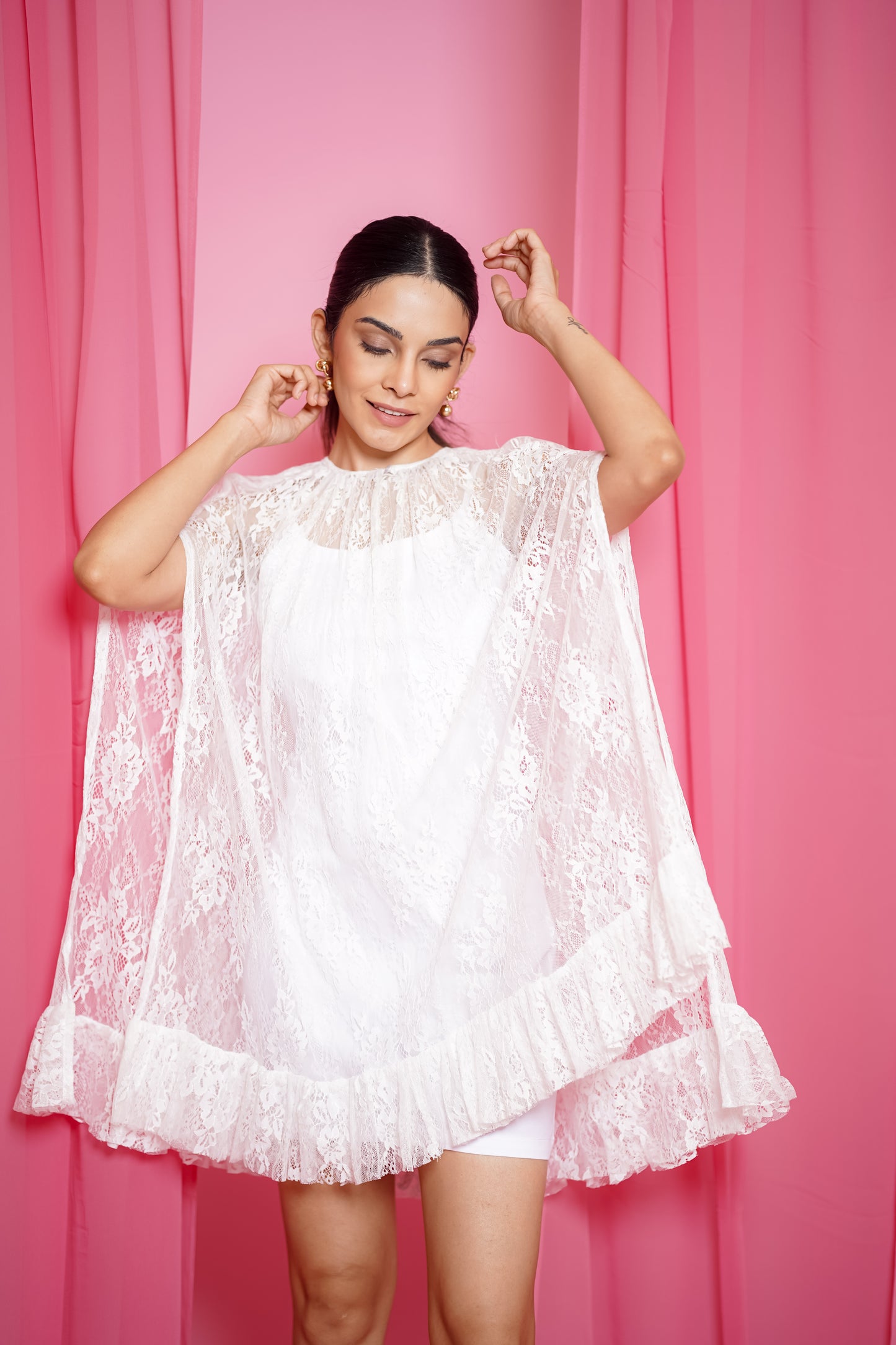 Angelique Lace Cape Dress In Ivory