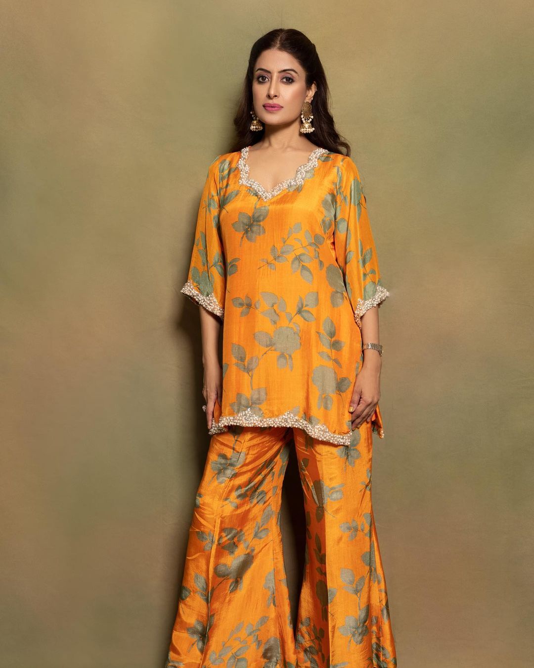 Niyamat Kurta Set